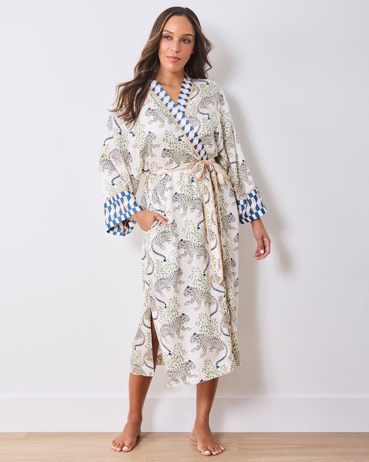 Bagheera Checkered Robe - Wedding Cake